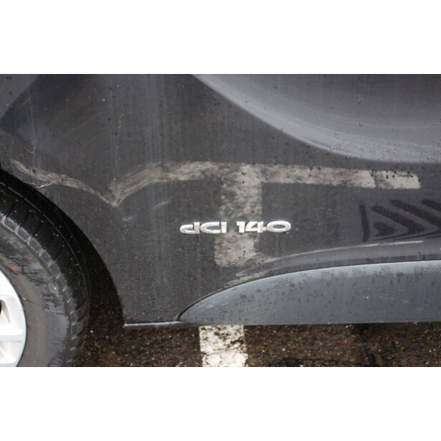 2016 رينو Trafic-44910930