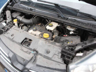 2016-renault-trafic-1404559-44910949