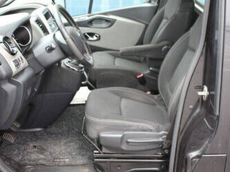 2016-renault-trafic-1404559-44910954