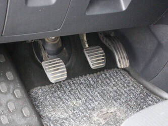 2016-renault-trafic-1404559-44910955