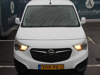 2020-opel-combo-1404560-44910972