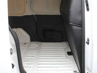 2020-opel-combo-1404560-44910986