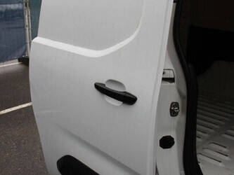 2020-opel-combo-1404560-44910987