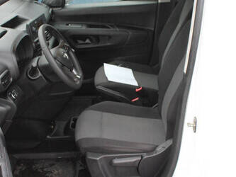 2020-opel-combo-1404560-44910994