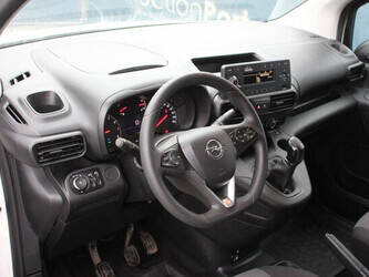 2020-opel-combo-1404560-44910997