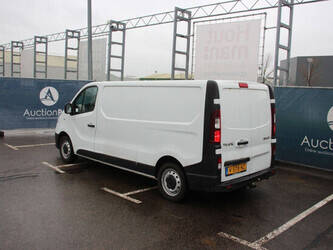 2018-renault-trafic-1404561-44911009