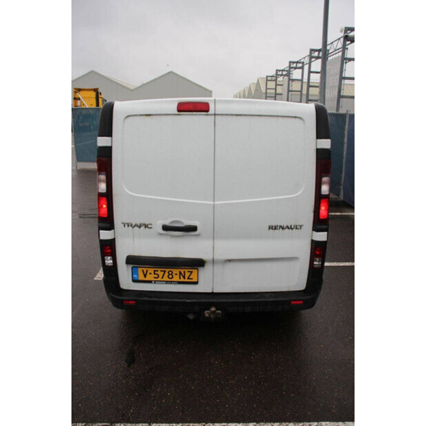 2018 Renault Trafic-44911010