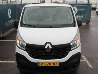 2018-renault-trafic-1404561-44911013