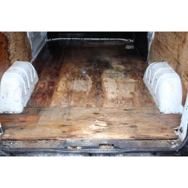 2018 Renault Trafic-44911032