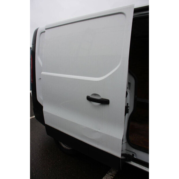 2018 Renault Trafic-44911037