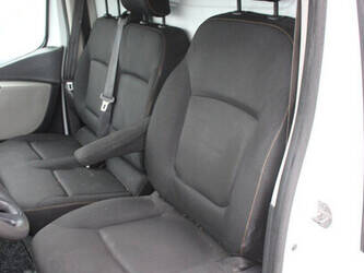 2018-renault-trafic-1404561-44911043