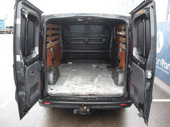 2015-opel-vivaro-1404562-44911068