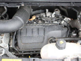 2015-opel-vivaro-1404562-44911081