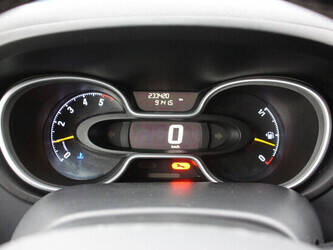 2015-opel-vivaro-1404562-44911090