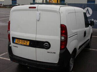 2013-opel-combo-1404563-44911100