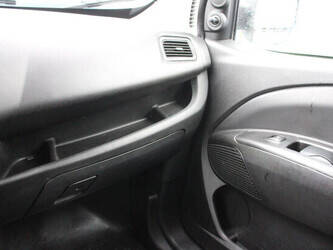 2013-opel-combo-1404563-44911141