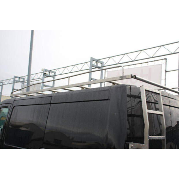 2017 نيسان NV400-44911201