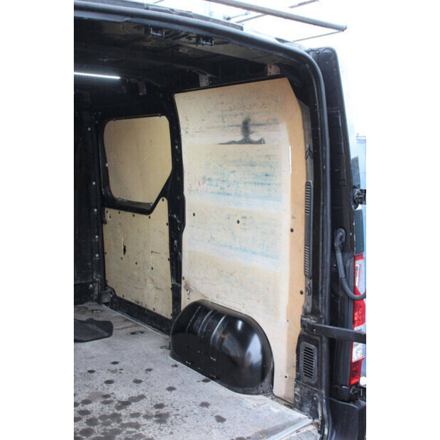 2017 نيسان NV400-44911206