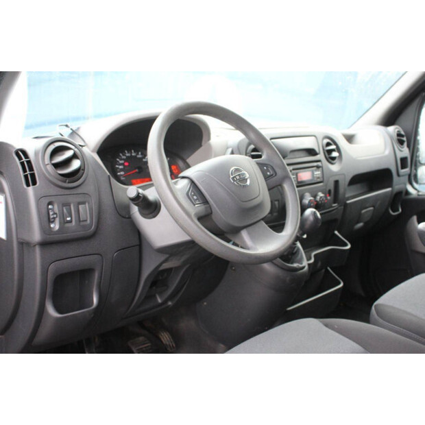 2017 نيسان NV400-44911217