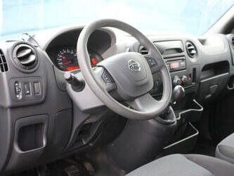 2017-nissan-nv400-1404565-44911217