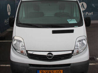 2011-opel-vivaro-2-5-cdti-44911235