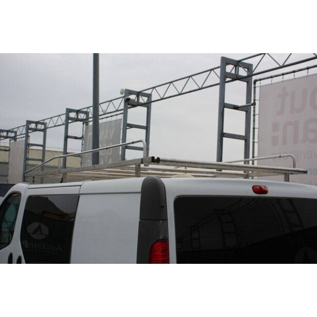 2011 Opel Vivaro 2.5 CDTI-44911243