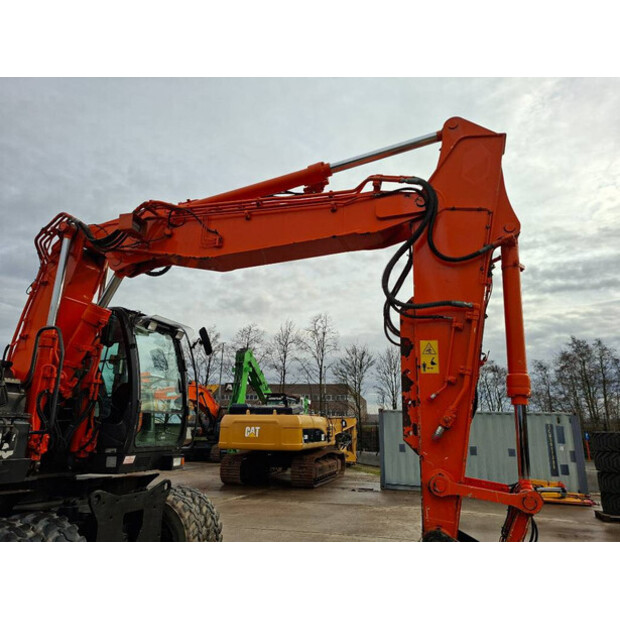 2016 Hitachi ZX170W-5B-44911495