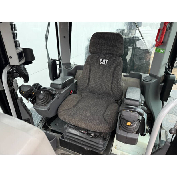 2018 Caterpillar 140M3-44911605