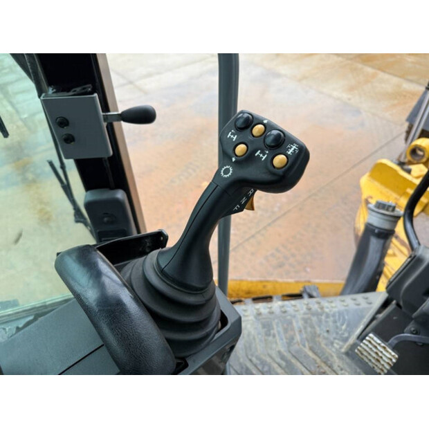 2018 Caterpillar 140M3-44911607