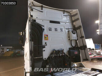 2015-renault-t520-1404604-44912612