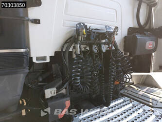 2015-renault-t520-1404604-44912613