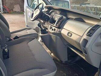 2009-opel-vivaro-1404647-44925527