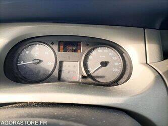 2009-opel-vivaro-1404647-44925528