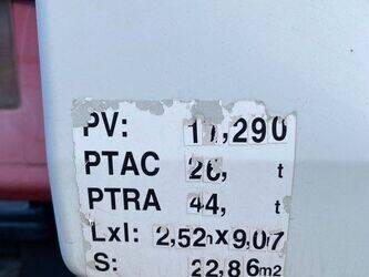 2011-renault-premium-1404284-44925576