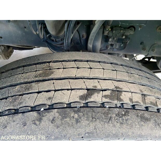 2011 Renault PREMIUM-44925578