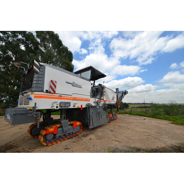 2017 فيرتجين W220-44925670