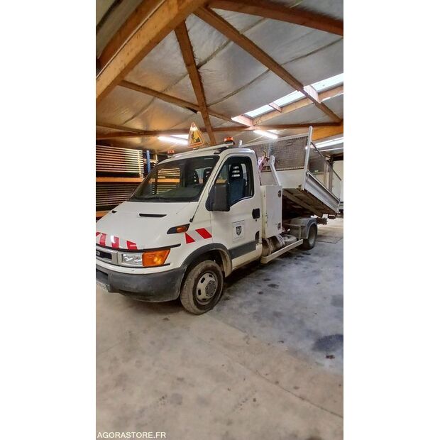 2001 Iveco 35C11-44938771