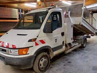 صورة ل شاحنات قلابة 2001 ايفكو 35C11