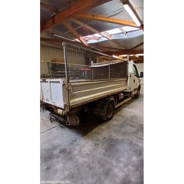 2001 Iveco 35C11-44938776