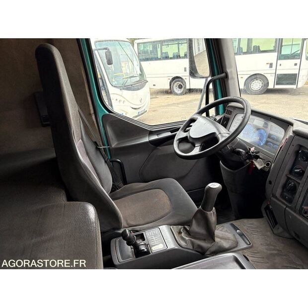 2003 Renault PREMIUM-44938912