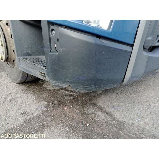 2016 Renault C-44938922