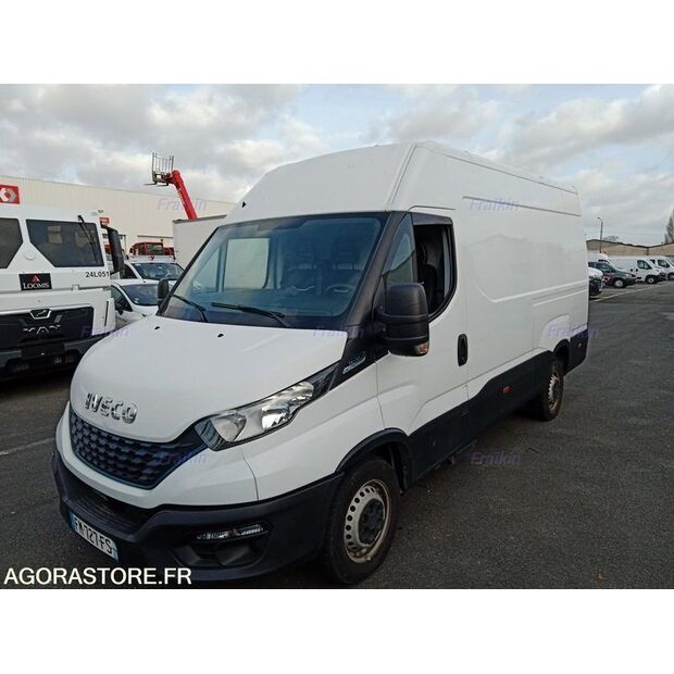 2019 Iveco 35S14N-44938940