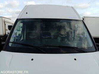 2019-iveco-35s14n-1404737-44938942