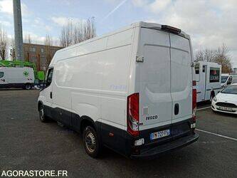 2019-iveco-35s14n-1404737-44938944