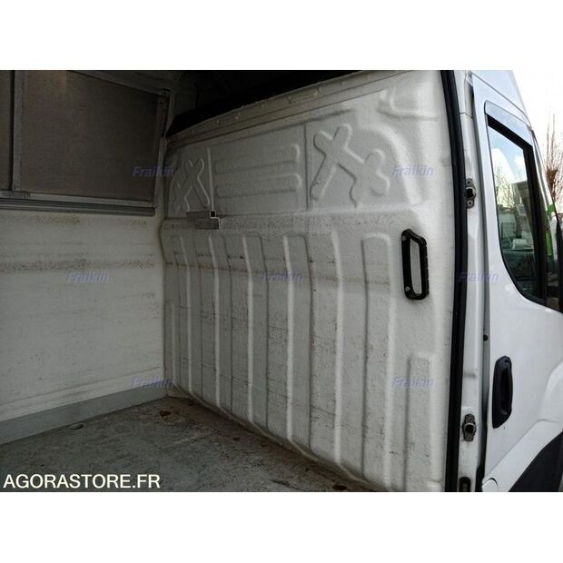 2019 Iveco 35S14N-44938955