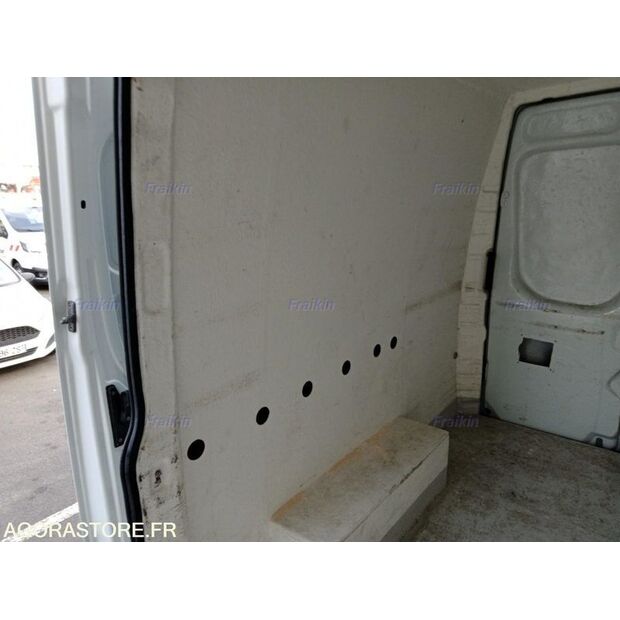 2019 Iveco 35S14N-44938957