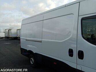 2019-iveco-35s14n-1404737-44938958