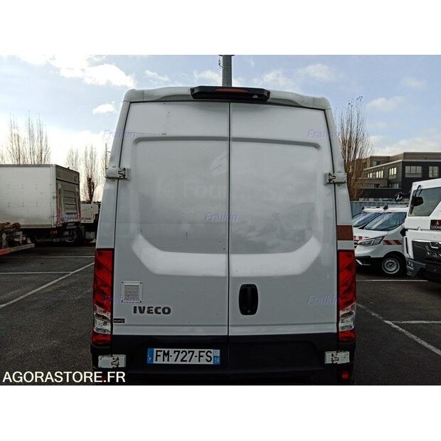 2019 Iveco 35S14N-44938966