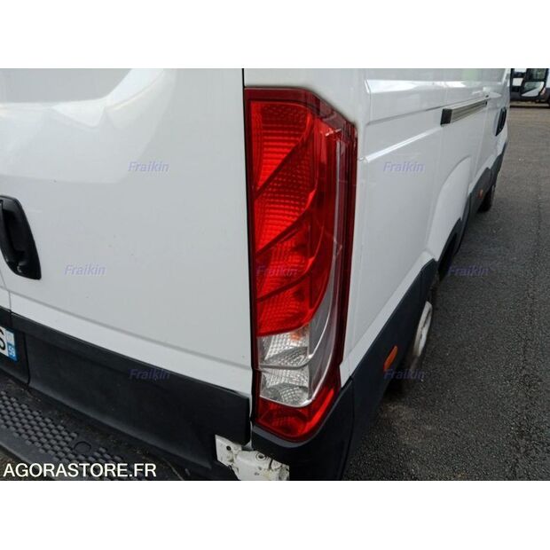 2019 Iveco 35S14N-44938968