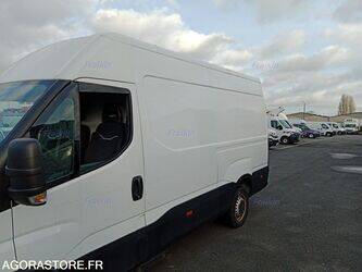 2019-iveco-35s14n-1404737-44938969